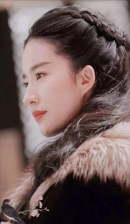 娱乐吃瓜君刘亦菲是谁啊,娱乐吃瓜界的璀璨明星